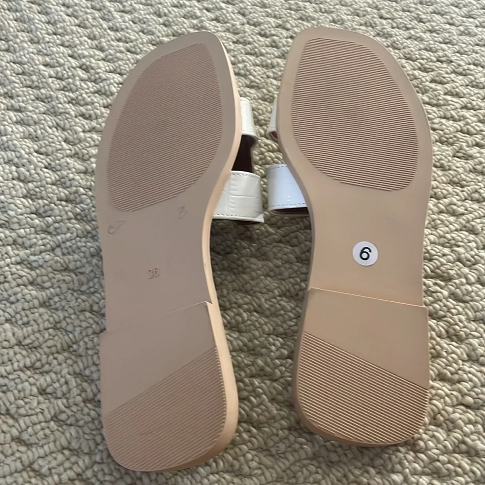 NWOT Cheng Sheng Sandals Woman H Slide White Vegan Faux Leather